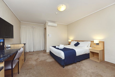 Ibis Styles Canberra - Hervey Bay Accommodation 18