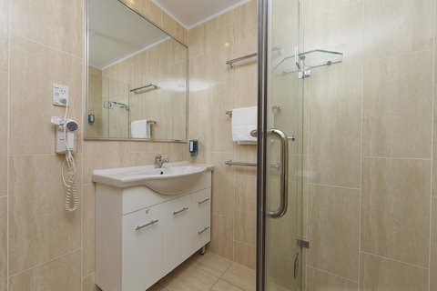 Ibis Styles Canberra - Hervey Bay Accommodation 11