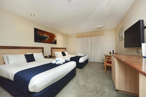 Ibis Styles Canberra - Hervey Bay Accommodation 8