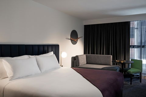 Midnight Hotel, Autograph Collection - Hervey Bay Accommodation 12
