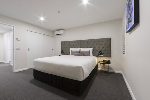 Avenue Hotel Canberra - Hervey Bay Accommodation 30
