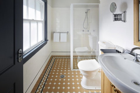 Brassey Hotel - Managed By Doma Hotels - Hervey Bay Accommodation 10