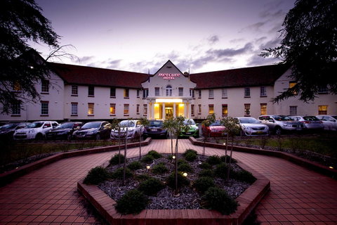 Mercure Canberra - Hervey Bay Accommodation 23