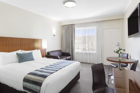 Garden City Hotel, Best Western Signature Collection - Tourism Hervey Bay 1