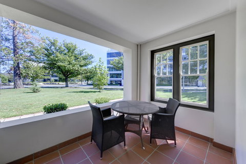 Hotel Kurrajong Canberra - Tourism Hervey Bay 10