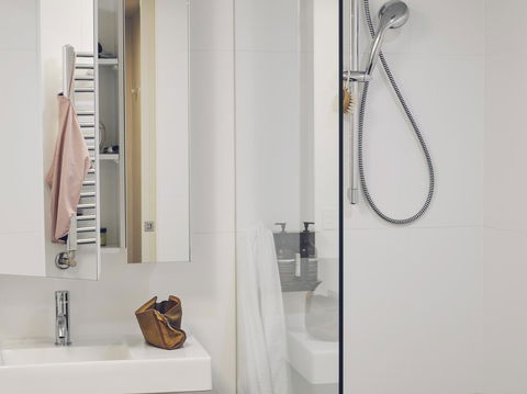 Nishi Apartments Eco Living By Ovolo - Hervey Bay Accommodation 9
