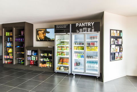 Abode Tuggeranong - Hervey Bay Accommodation 9