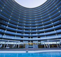 Accommodate Canberra - Manhattan on the Park - Hervey Bay Accommodation