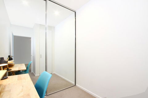 IQ Smart Apartments 704 Braddon ACT - Hervey Bay Accommodation 1