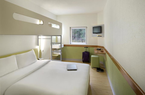 Ibis Budget Canberra - Hervey Bay Accommodation 4