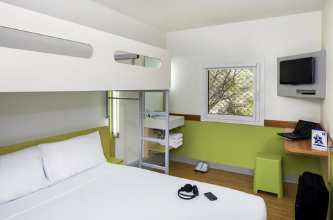 Ibis Budget Canberra - Hervey Bay Accommodation 6