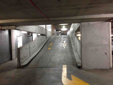 Spacious 1BR Stylish New Acton Apartment +Parking - Hervey Bay Accommodation 15