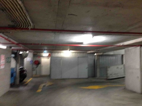 Spacious 1BR Stylish New Acton Apartment +Parking - Hervey Bay Accommodation 7