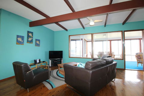 Bally High, 20 Dulconghi Street - Hervey Bay Accommodation 14
