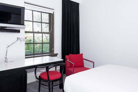 Peppers Gallery Hotel - Hervey Bay Accommodation 13