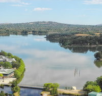 3BR Executive Apartment with Lake and Mountain views - Tourism Hervey Bay