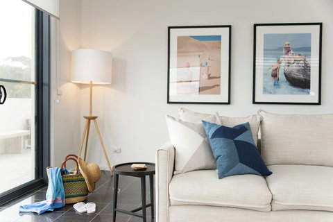 Mollymook Beachfront Penthouse 9 - Hervey Bay Accommodation 8