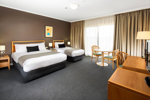 The Woden Hotel - Hervey Bay Accommodation 0