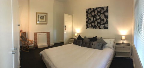 Cowan Street Bungalow - Hervey Bay Accommodation 3
