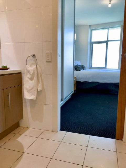 Wallaroo Marina Stayz - Tourism Hervey Bay 13