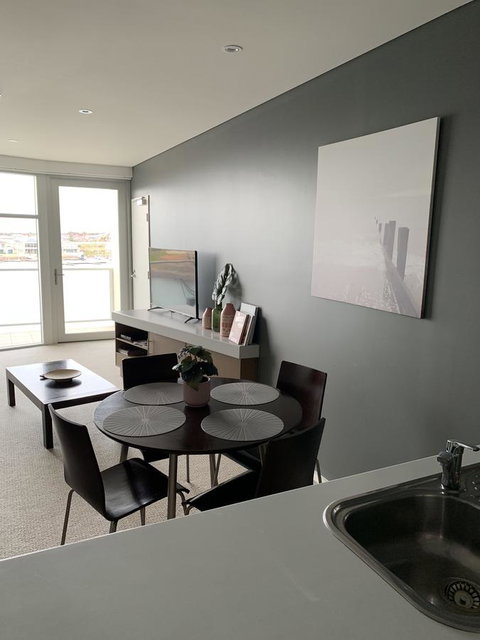 Wallaroo Marina Stayz - Tourism Hervey Bay 10