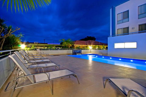 Lakeside Waterfront Apartment The Entrance - Tourism Hervey Bay 15
