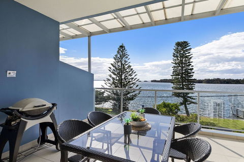 Lakeside Waterfront Apartment The Entrance - Tourism Hervey Bay 30