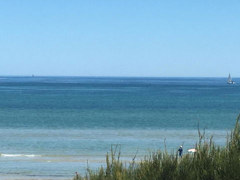 Blissful Beachfront Beachouse - Hervey Bay Accommodation 19