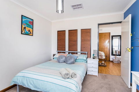 Blissful Beachfront Beachouse - Hervey Bay Accommodation 12