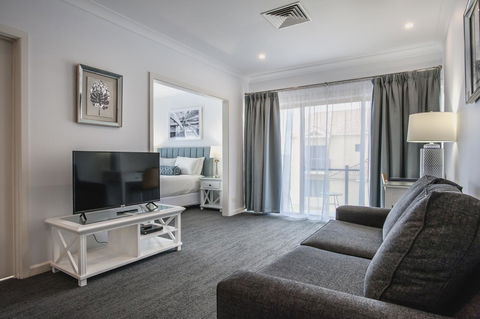 Marina Hotel - Tourism Hervey Bay 9