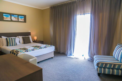 Marina Hotel - Tourism Hervey Bay 31