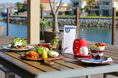 Marina Hotel - Tourism Hervey Bay 40