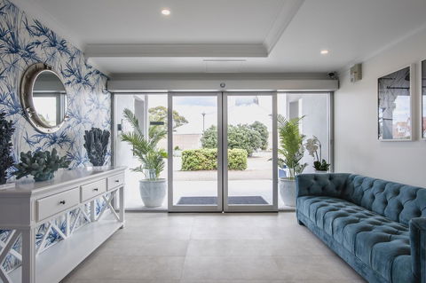 Marina Hotel - Tourism Hervey Bay 18
