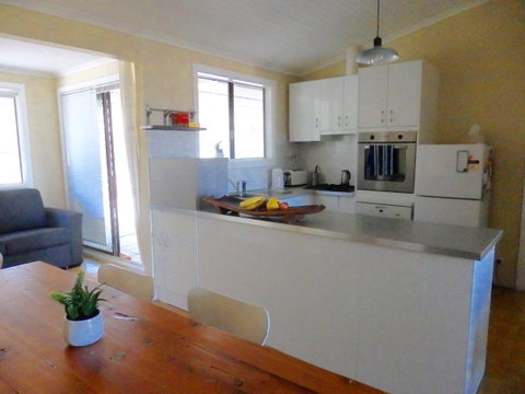 Driftwood On Dover - Hervey Bay Accommodation 3