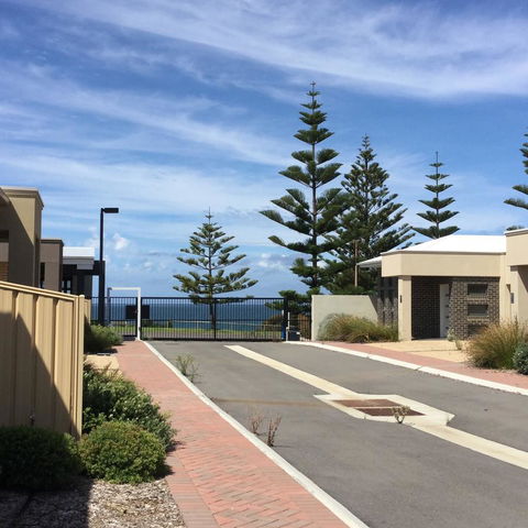 Villas On The Bay Kingscote - Hervey Bay Accommodation 4
