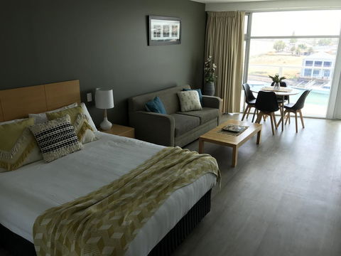 Ocean View Luxury Apartment & Suite - Hervey Bay Accommodation 25