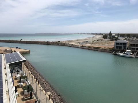 Ocean View Luxury Apartment & Suite - Hervey Bay Accommodation 7