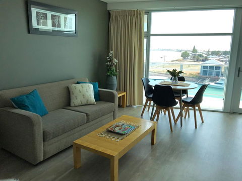 Ocean View Luxury Apartment & Suite - Hervey Bay Accommodation 11