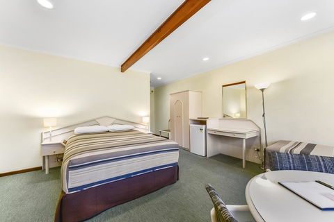 William Macintosh Motor Lodge - Hervey Bay Accommodation 23