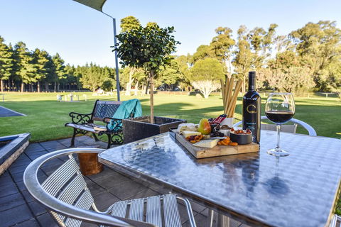 William Macintosh Motor Lodge - Hervey Bay Accommodation 2