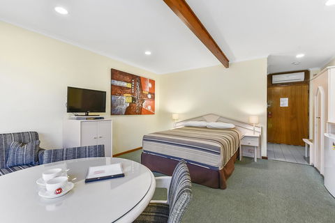 William Macintosh Motor Lodge - Hervey Bay Accommodation 25