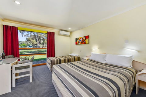 William Macintosh Motor Lodge - Hervey Bay Accommodation 11