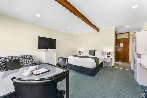 William Macintosh Motor Lodge - Hervey Bay Accommodation 30