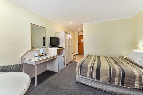 William Macintosh Motor Lodge - Hervey Bay Accommodation 16