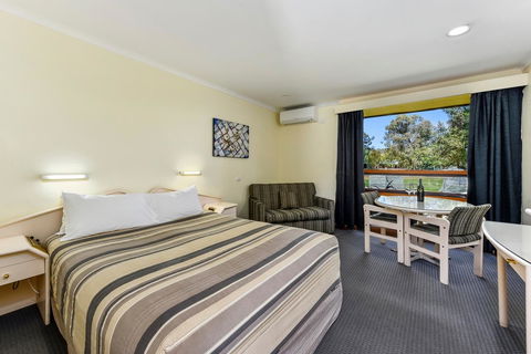 William Macintosh Motor Lodge - Hervey Bay Accommodation 17