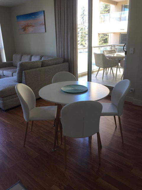 Beachside Luxury Apartments One & Two Bedroom In Beachfront Oaks Pier Building - Hervey Bay Accommodation 18