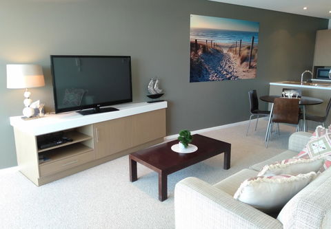 Wallaroo Marina Executive Apartments - Tourism Hervey Bay 4