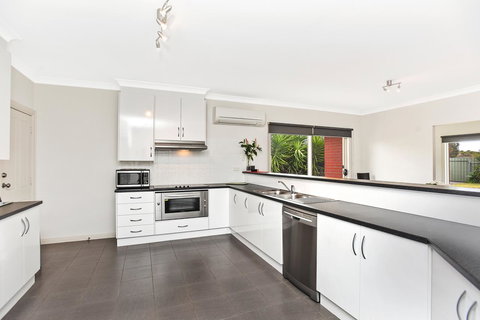 'The Hidden Diamond' - Normanville - Hervey Bay Accommodation 15