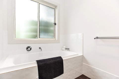 'The Hidden Diamond' - Normanville - Hervey Bay Accommodation 25