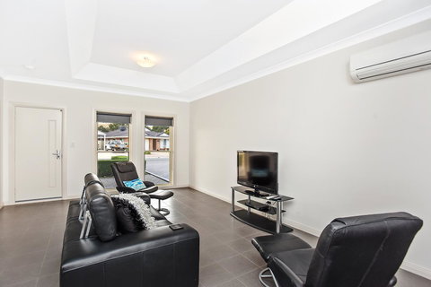 'The Hidden Diamond' - Normanville - Hervey Bay Accommodation 13